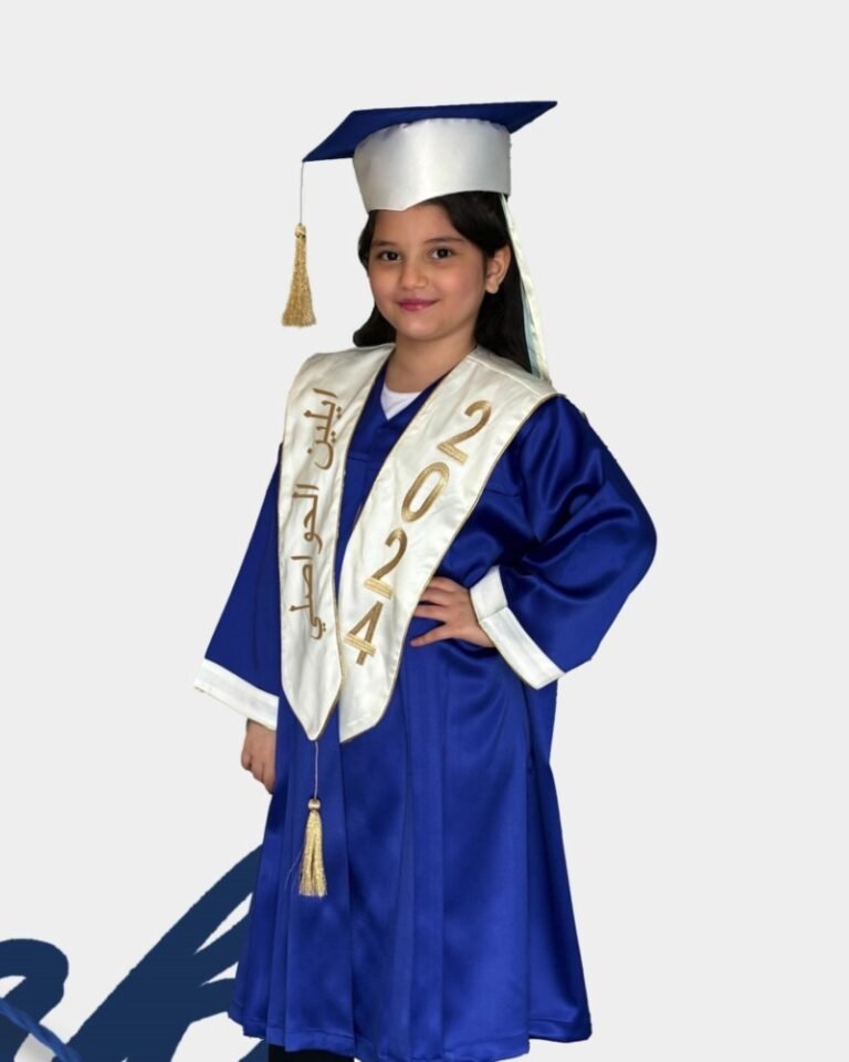 روب تخرج للأطفال